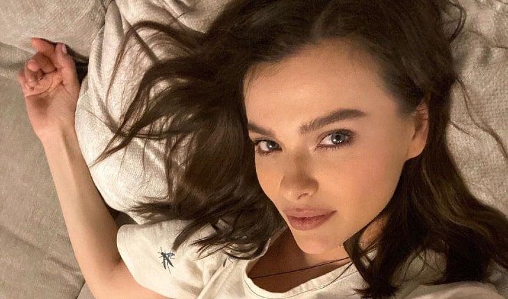 Лена несколько лет занимается сольной карьерой