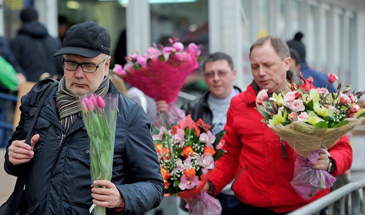 Цветы 8 марта подражают на 30 процентов