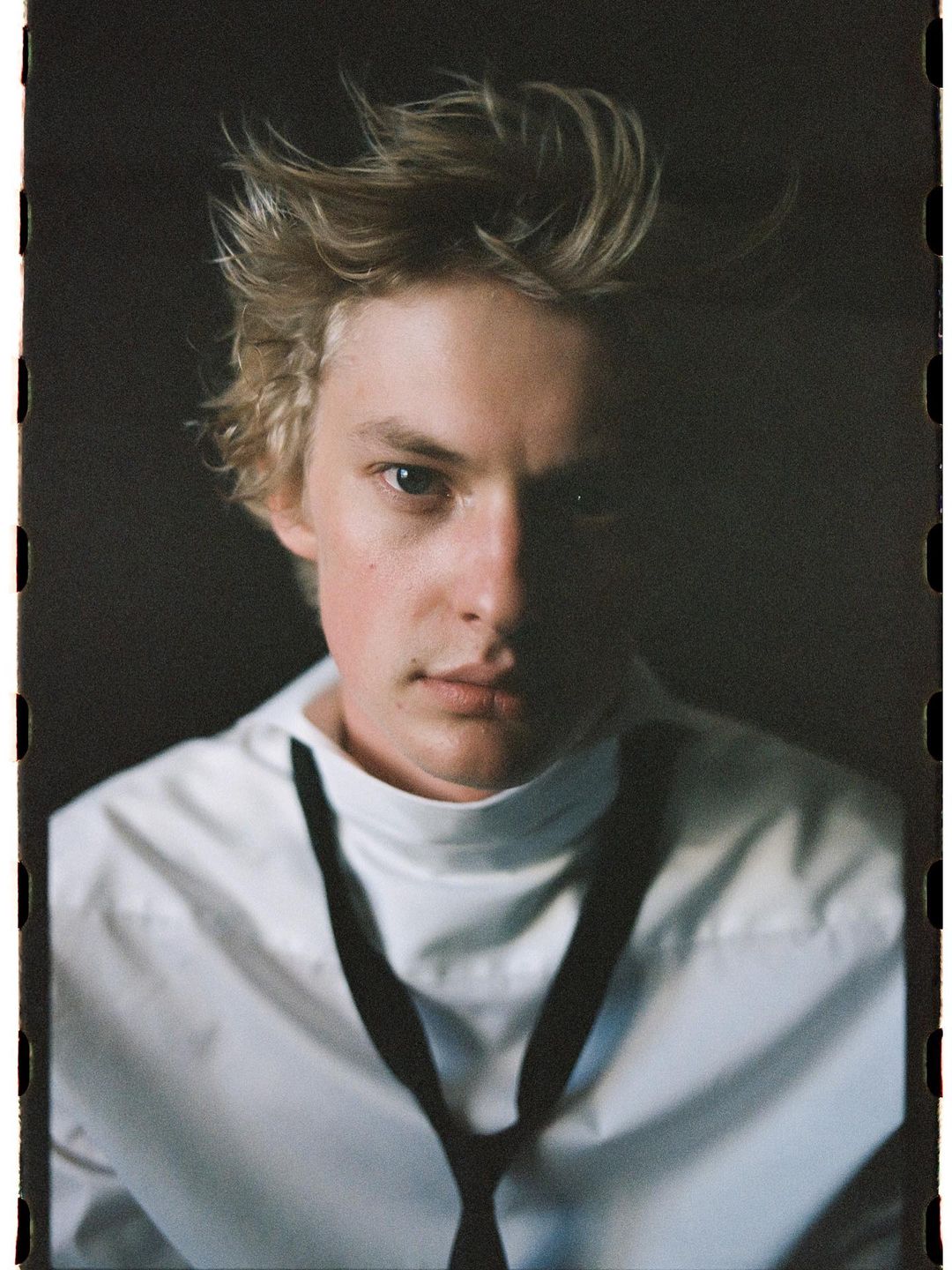 Антон Рогачев кто по зодиаку