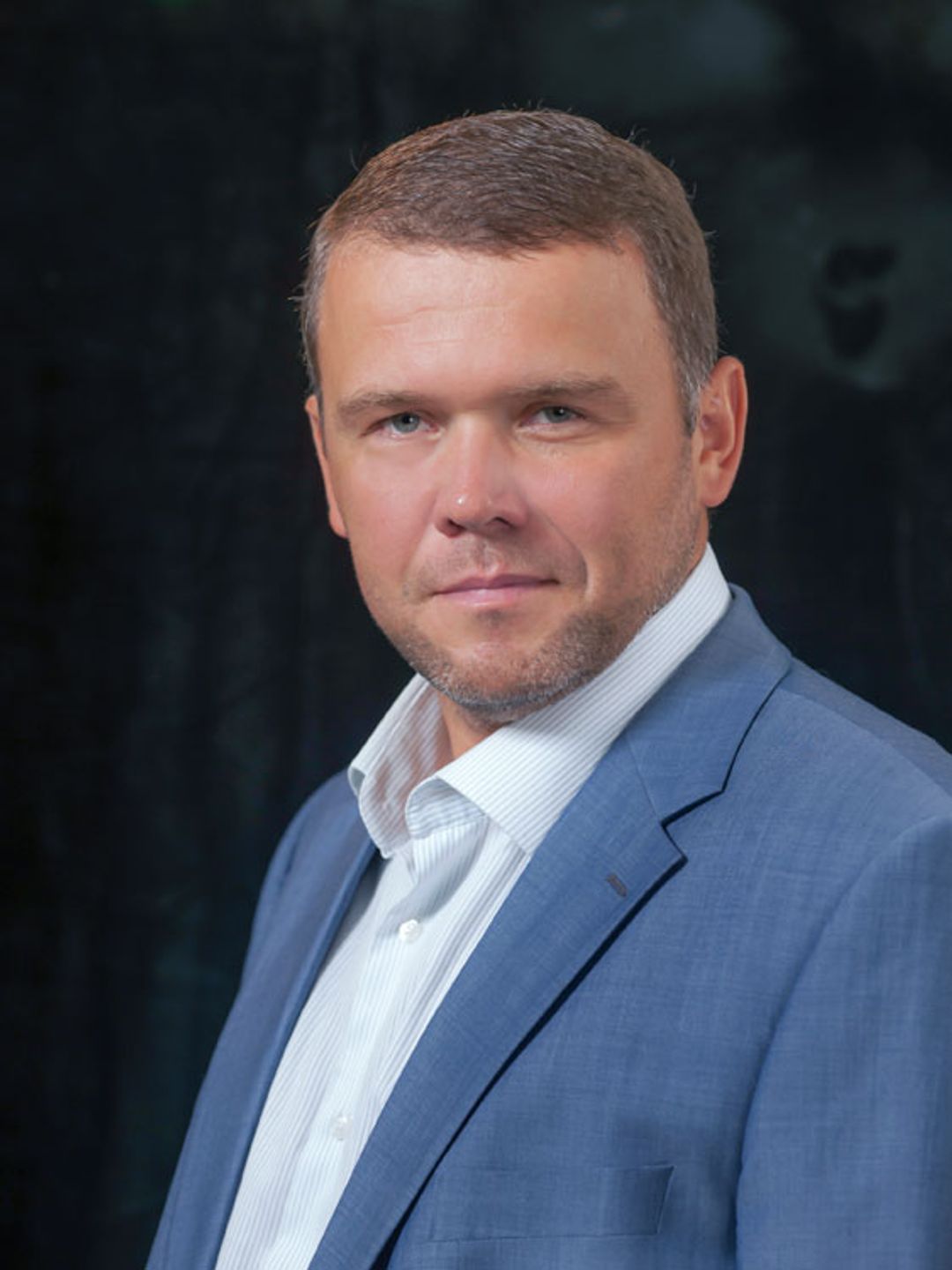 Виктор Низовой личные качества