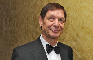 В Санкт-Петербурге после тяжелой болезни скончался Эдуард Хиль