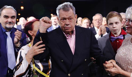 У Николая Караченцова диагностировали рак, но он не собирается сдаваться У Николая Караченцова диагностировали рак, но он не собирается сдаваться