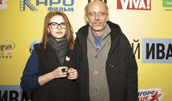 Александр Гордон с одной из своих женщин Александр Гордон с одной из своих женщин