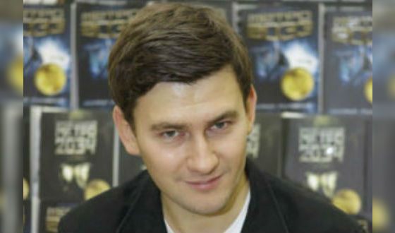 Дмитрий Глуховский дописал «Метро 2033» к 2001 году Дмитрий Глуховский дописал «Метро 2033» к 2001 году