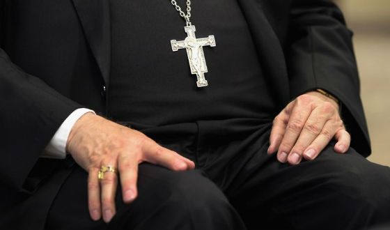 Священник Брендан Смит признался в 74 эпизодах сексуального насилия