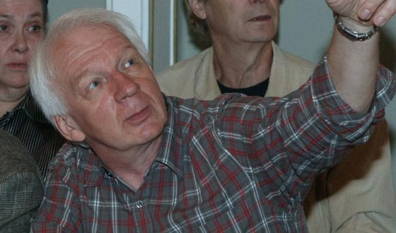 С банковского счета актера Владимира Носика похитили сотни тысяч рублей С банковского счета актера Владимира Носика похитили сотни тысяч рублей