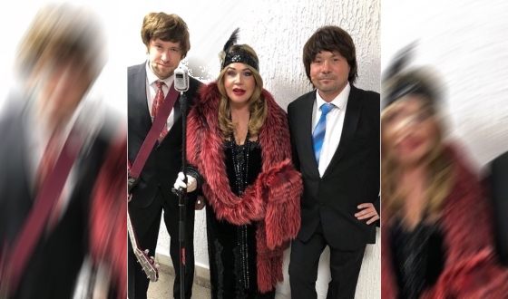 Надежда Бабкина в наряде в стиле 20-х годов