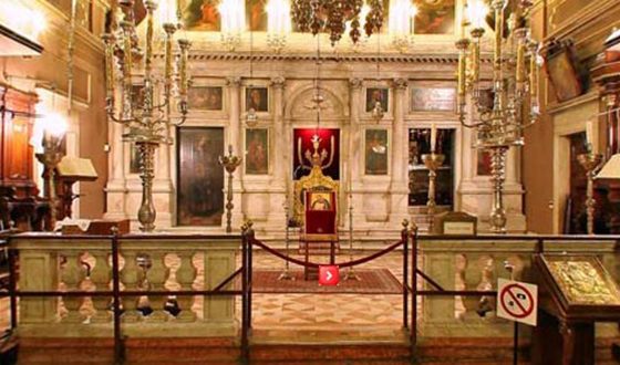 Храм Святителя Спиридона Тримифунтского, где находится рака с мощами святого Храм Святителя Спиридона Тримифунтского, где находится рака с мощами святого
