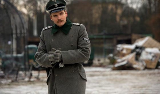 Даниэль Брюль в фильме «Жена смотрителя зоопарка» Даниэль Брюль в фильме «Жена смотрителя зоопарка»
