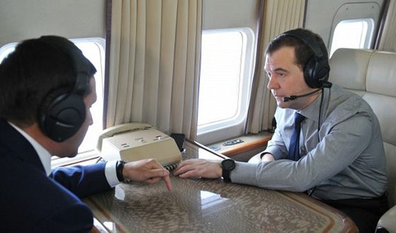 Дмитрий Медведев и Дмитрий Кобылкин Дмитрий Медведев и Дмитрий Кобылкин