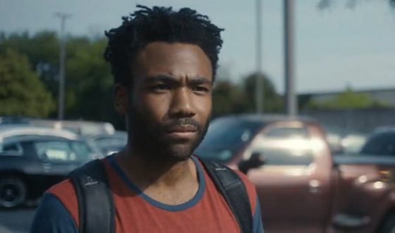 Дональд Гловер в сериале «Атланта» Дональд Гловер в сериале «Атланта»