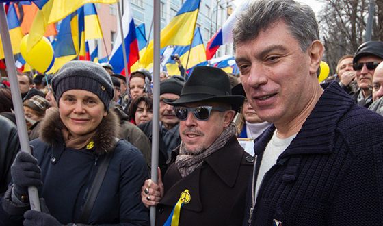 Андрей Макаревич и Борис Немцов на митинге против присоединения Крыма к России Андрей Макаревич и Борис Немцов на митинге против присоединения Крыма к России