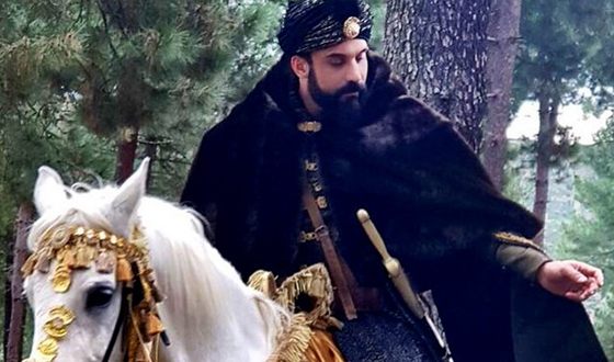 Али Эрсан Дуру в сериале «Султан моего сердца» Али Эрсан Дуру в сериале «Султан моего сердца»