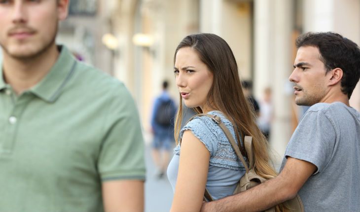 Дева постоянно подозревает Стрельца в измене