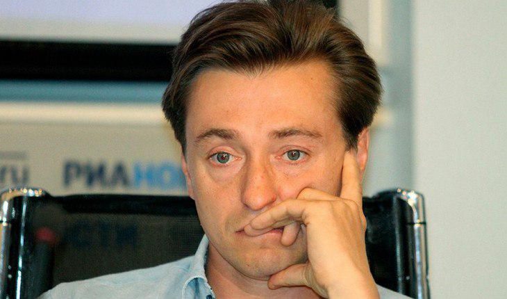 Сергей Безруков судился с изданием, рассказавшим о его внебрачных детях