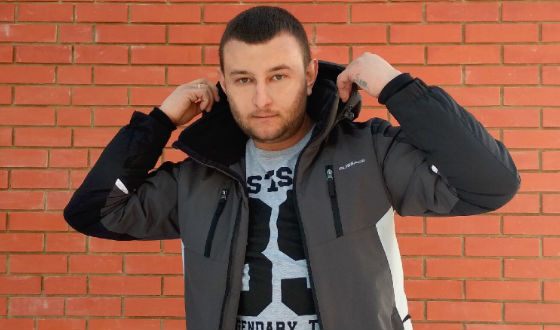 Малой начал сольную карьеру в 2018 году Малой начал сольную карьеру в 2018 году