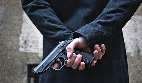 Учитель оштрафован за стрельбу на уроке