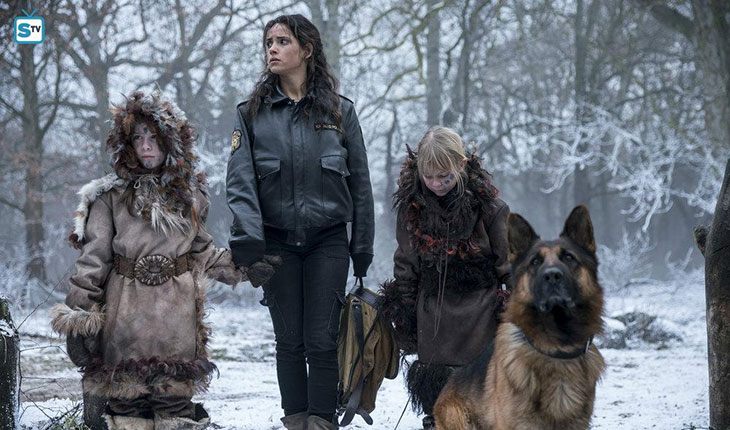 Адриа Архона в сериале «Изумрудный город» Адриа Архона в сериале «Изумрудный город»