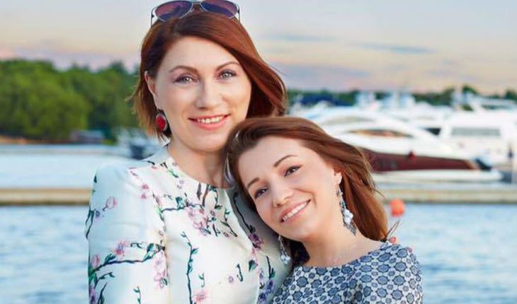 Роза Сябитова с дочкой