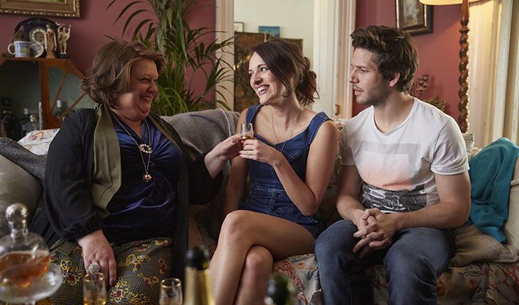 Фиби Уоллер-Бридж в сериале «Сожители» Фиби Уоллер-Бридж в сериале «Сожители»