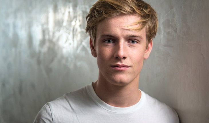 На фото: Луис Хофманн (Louis Hofmann) На фото: Луис Хофманн (Louis Hofmann)