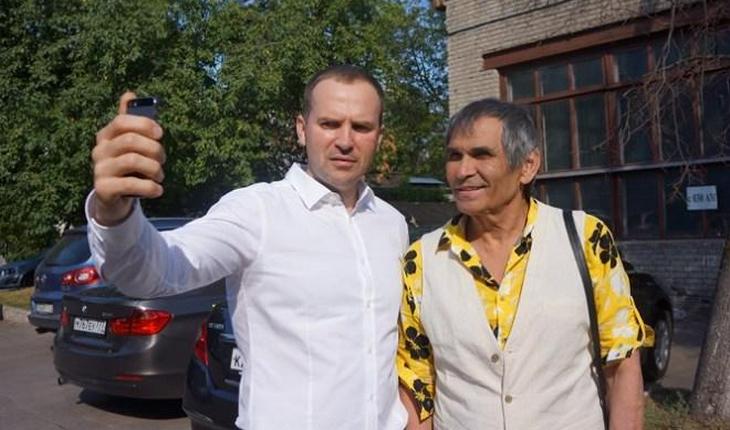 Бари Алибасов с адвокатом Жориным