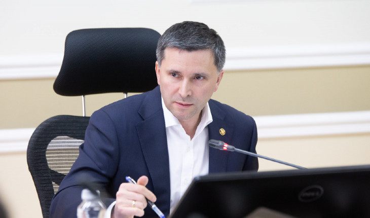 Дмитрий Кобылкин занял должность в генсовете ЕР Дмитрий Кобылкин занял должность в генсовете ЕР