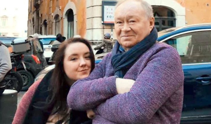 Юрий Кузнецов и его дочь Александра Юрий Кузнецов и его дочь Александра