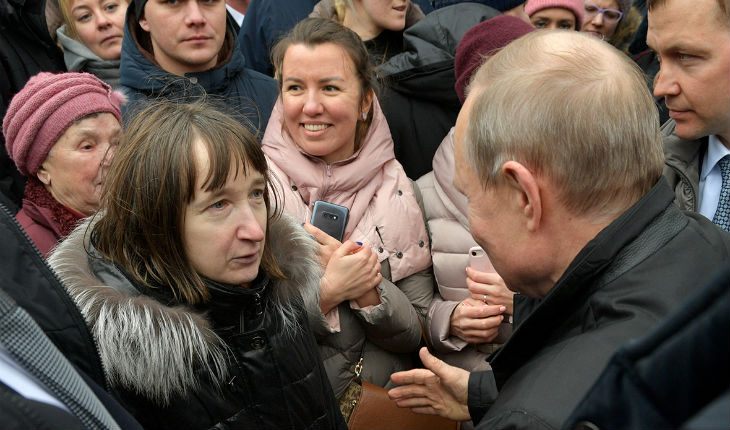Владимир Путин встретился с жителями Петербурга