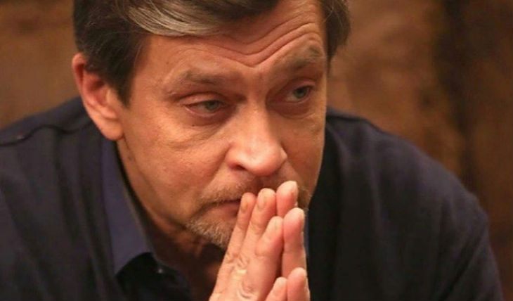 Домогаров со скандалом ушел из МХАТ