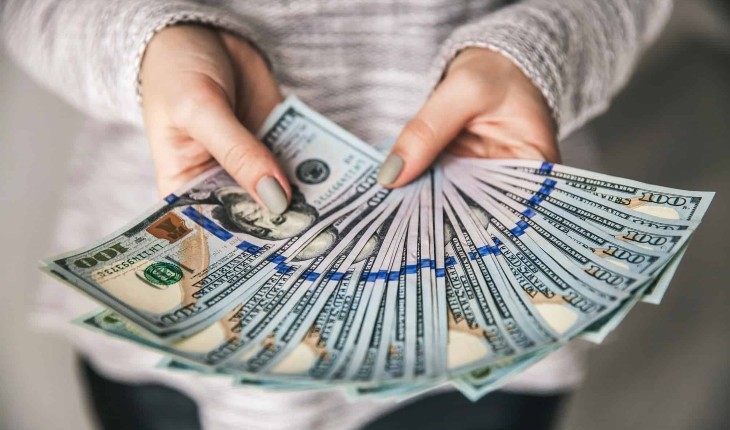 Как Стрельцы обращаются с деньгами? Как Стрельцы обращаются с деньгами?