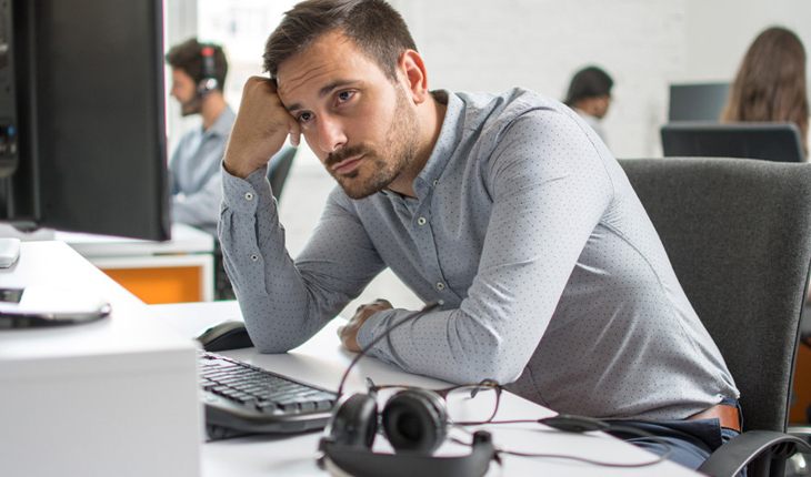16 процентов россиян готовы работать без отпусков
