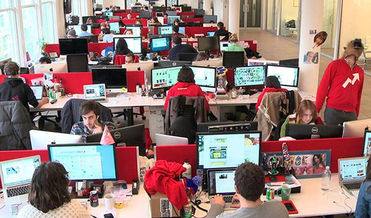 На работе россиян раздражают лицемеры и интриганы