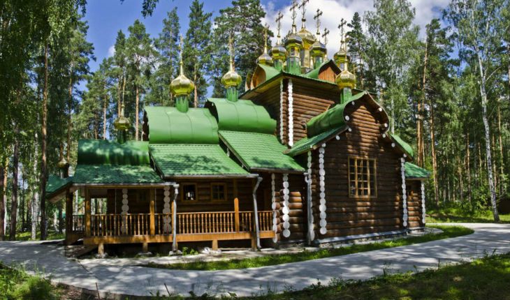 Монастырь Святых Царственных Страстотерпцев в Ганиной Яме Монастырь Святых Царственных Страстотерпцев в Ганиной Яме