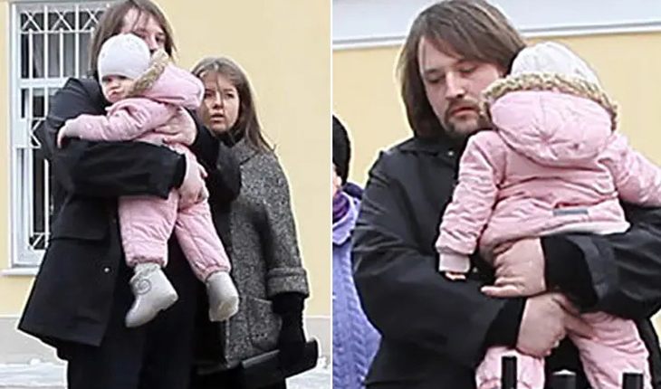 Александр Листьев с женой и дочерью Александр Листьев с женой и дочерью
