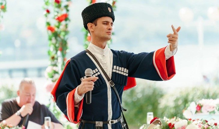 Риналь Мухаметов в сериале «Рашн Юг» Риналь Мухаметов в сериале «Рашн Юг»