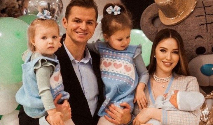 Тарасов и Костенко с детьми
