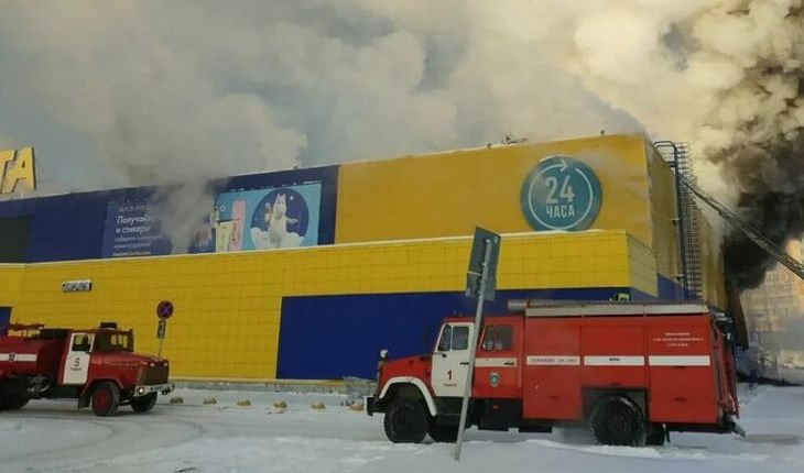 Пожар в «Ленте» в Томске