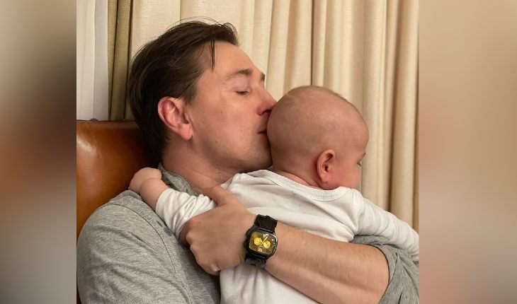 Сергей Безруков и его новорожденный сын