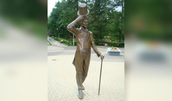 Памятник Георгию Вицину в Зеленогорске Памятник Георгию Вицину в Зеленогорске
