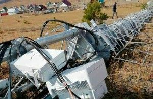 В Башкирии местные жители повалили мешавшую им сотовую вышку В Башкирии местные жители повалили мешавшую им сотовую вышку
