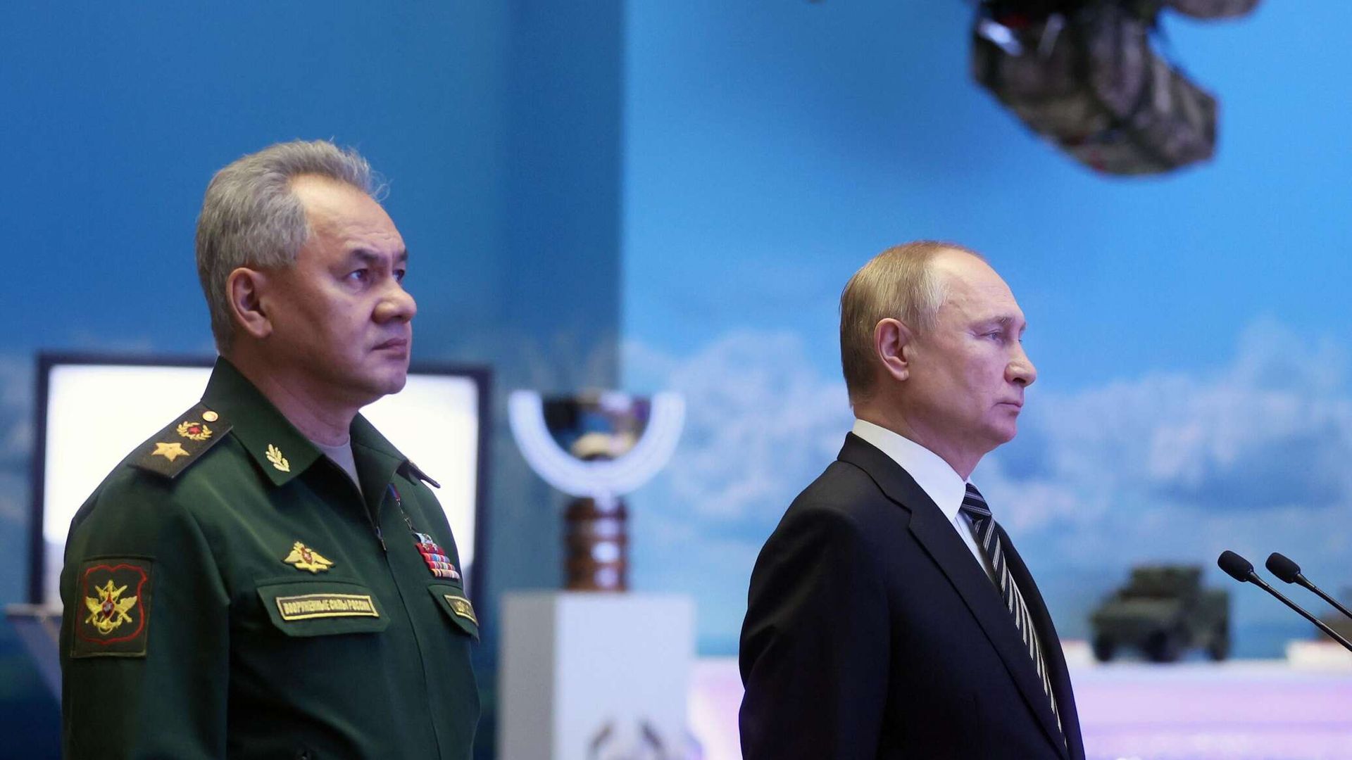 Шойгу предложил поднять возраст призыва на службу до 21 года