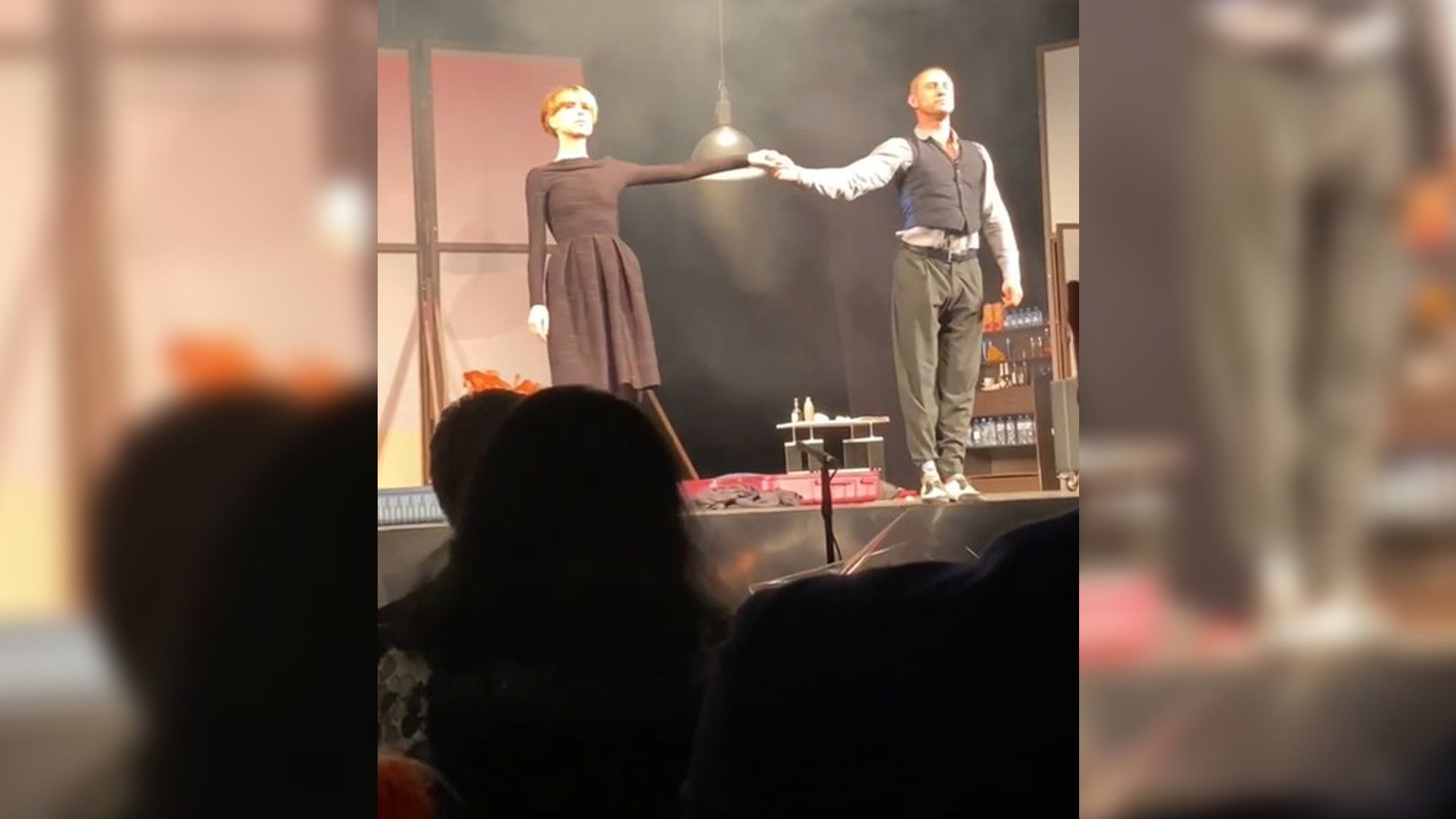 Павел и Мирослава играли главные роли в спектакле «Косметика врага»