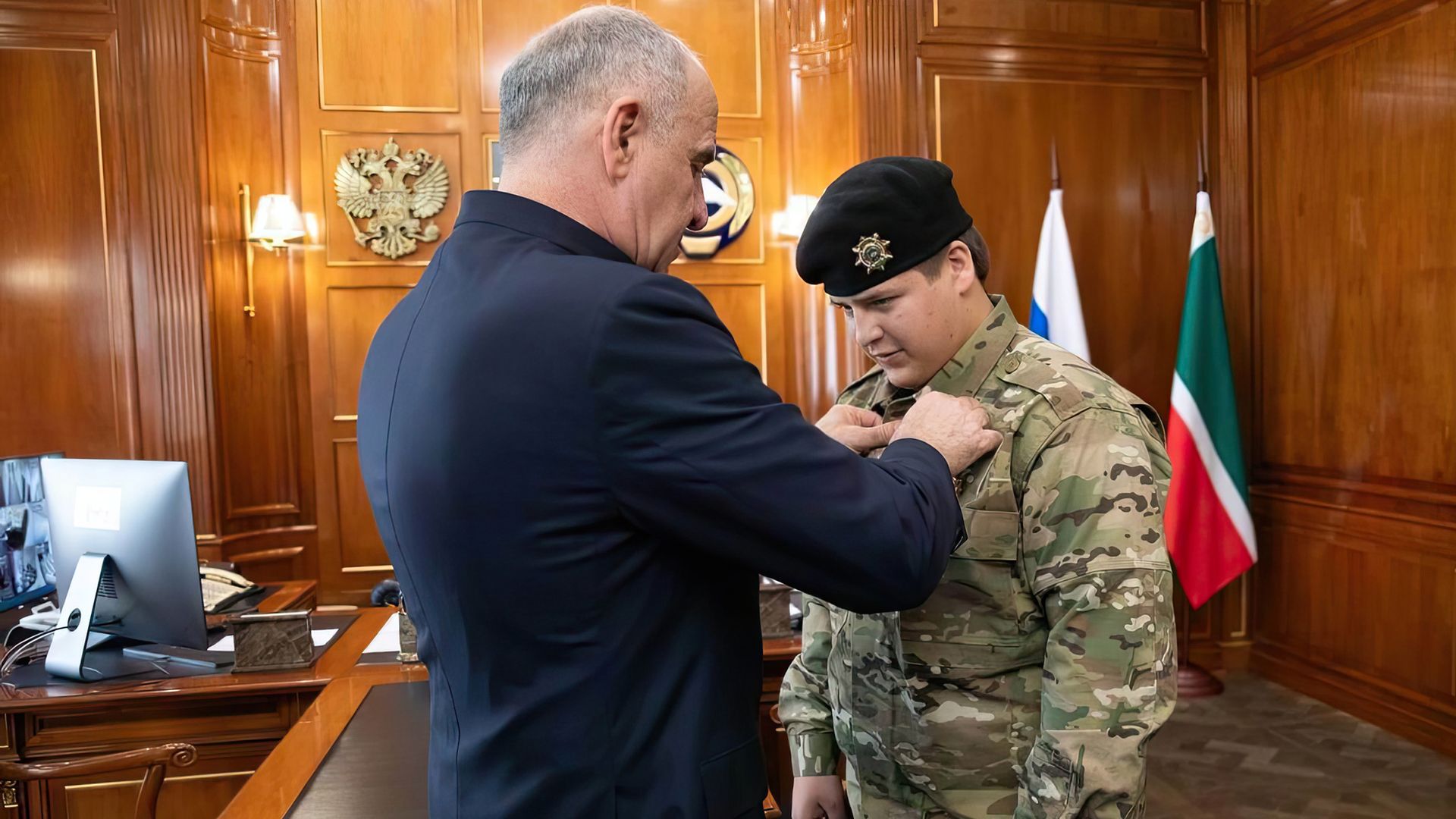 Награждение Адама Кадырова