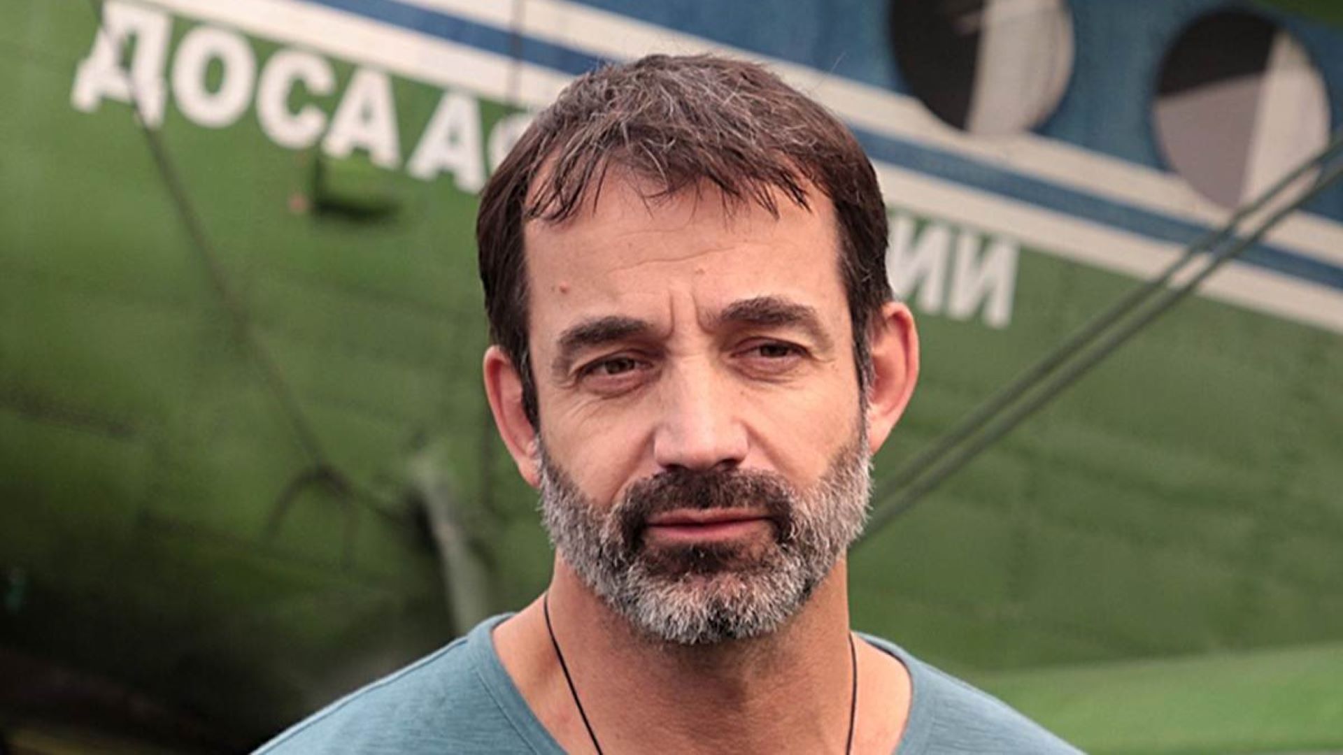 Дмитрий Певцов поддержал закон о запрете мобильных телефонов в школах