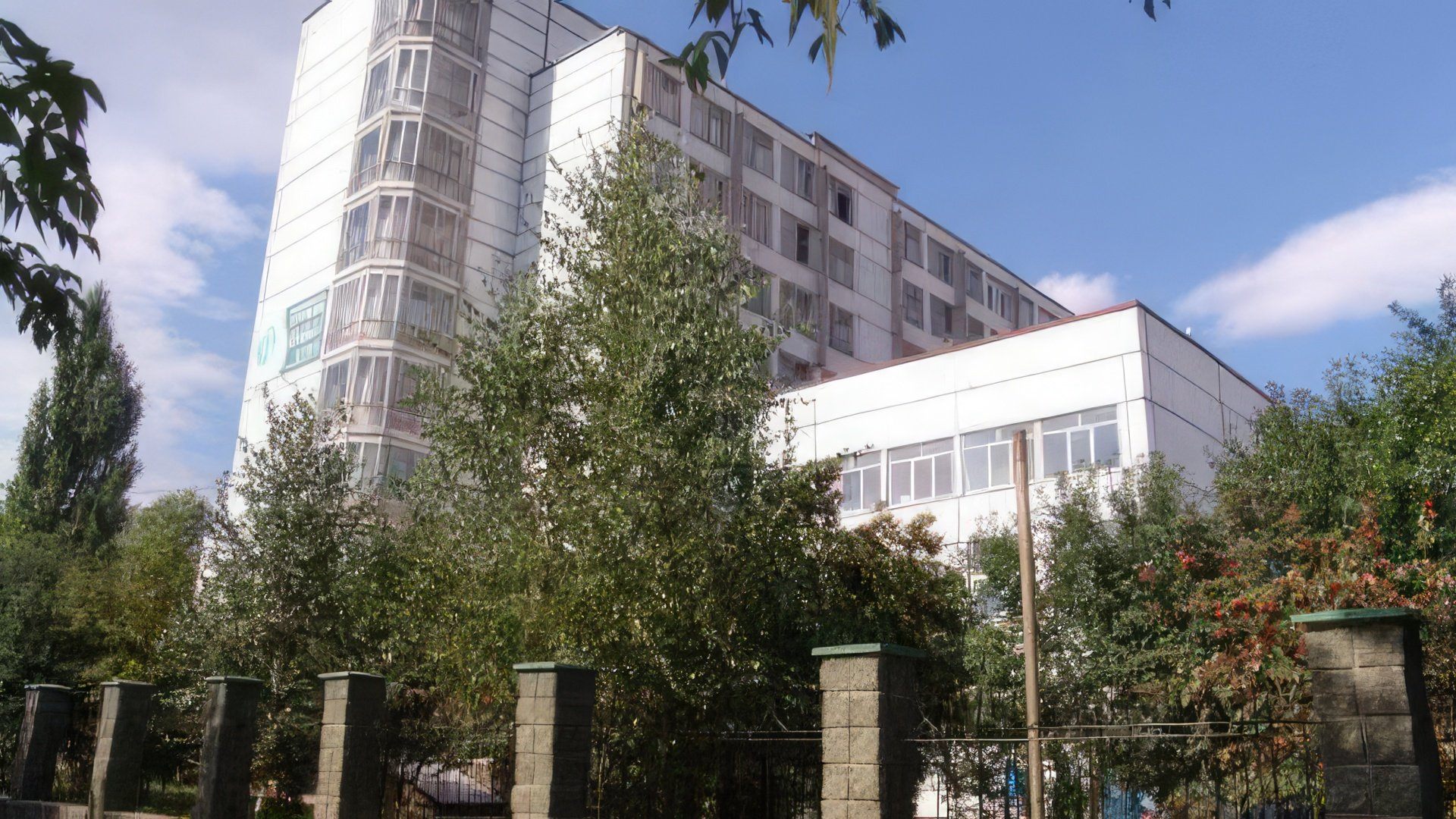 Олег Поляков окончил университет экономики и сервиса в Уфе