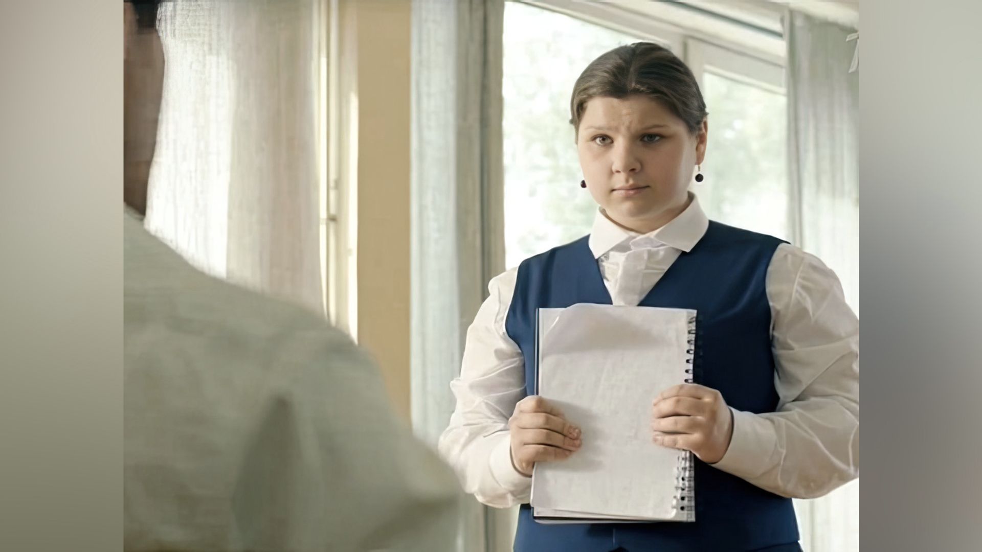 Юлия Серина в сериале «Учителя»