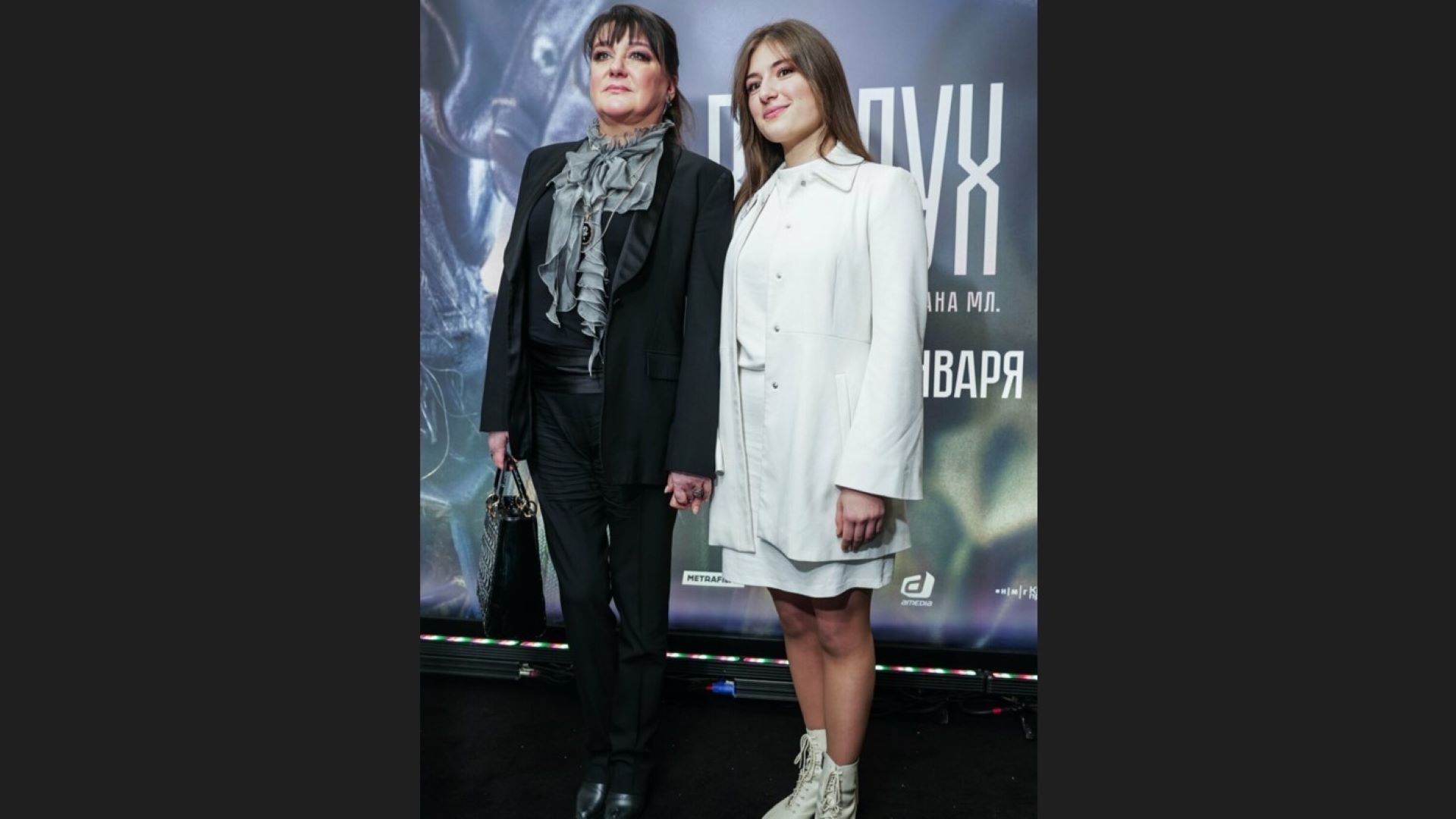 Анастасия Мельникова с дочерью Машей