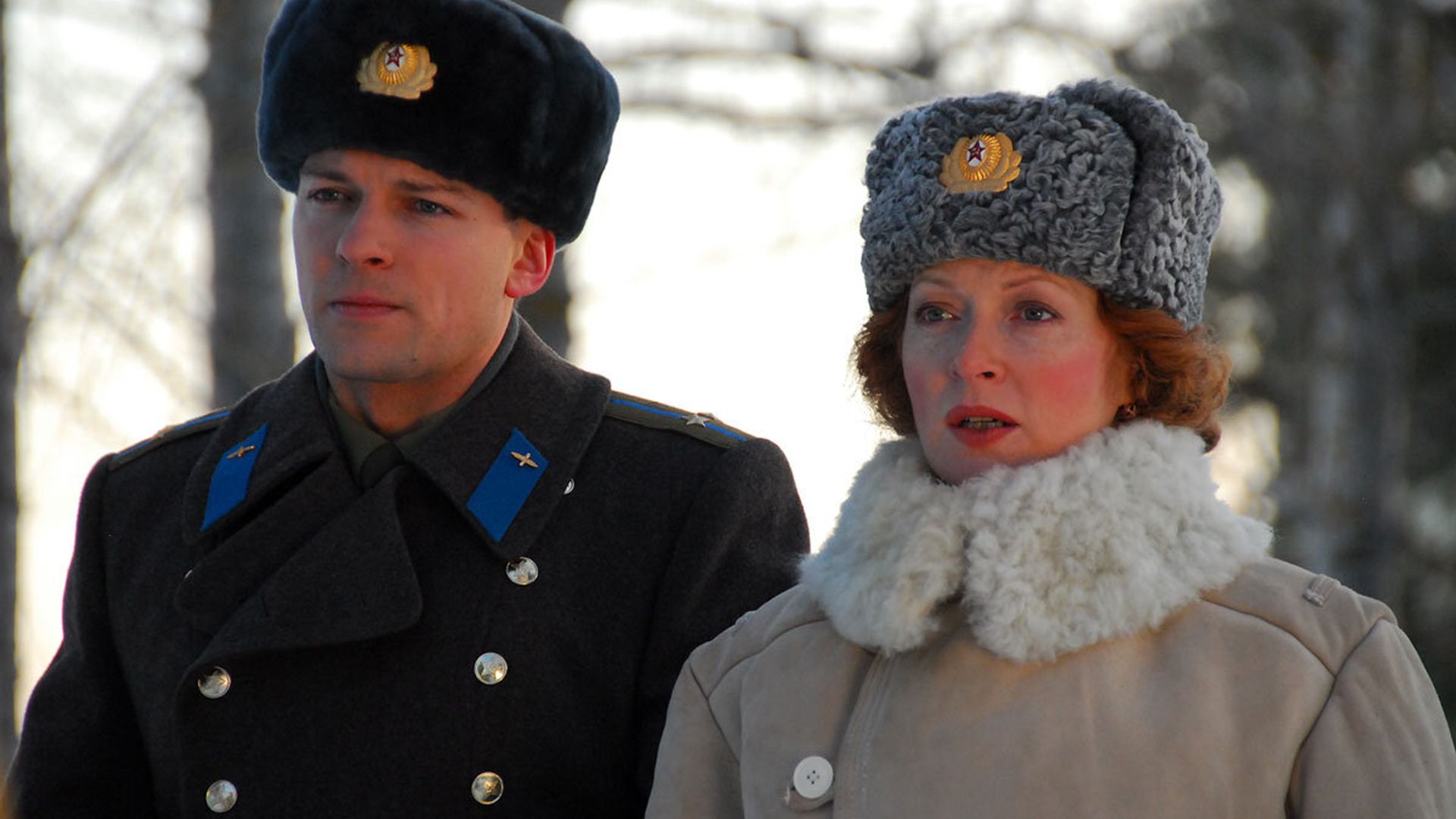 Кадр из сериала «Обнимая небо»