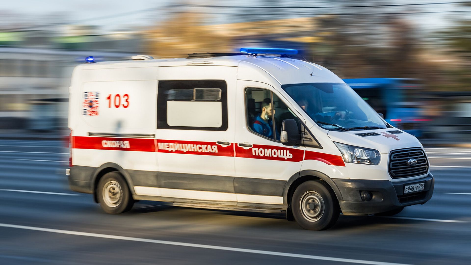 12-летняя школьница проколола ногу в питерском ресторане